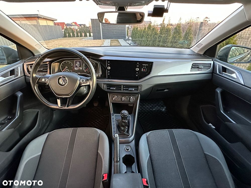 Volkswagen Polo - 11