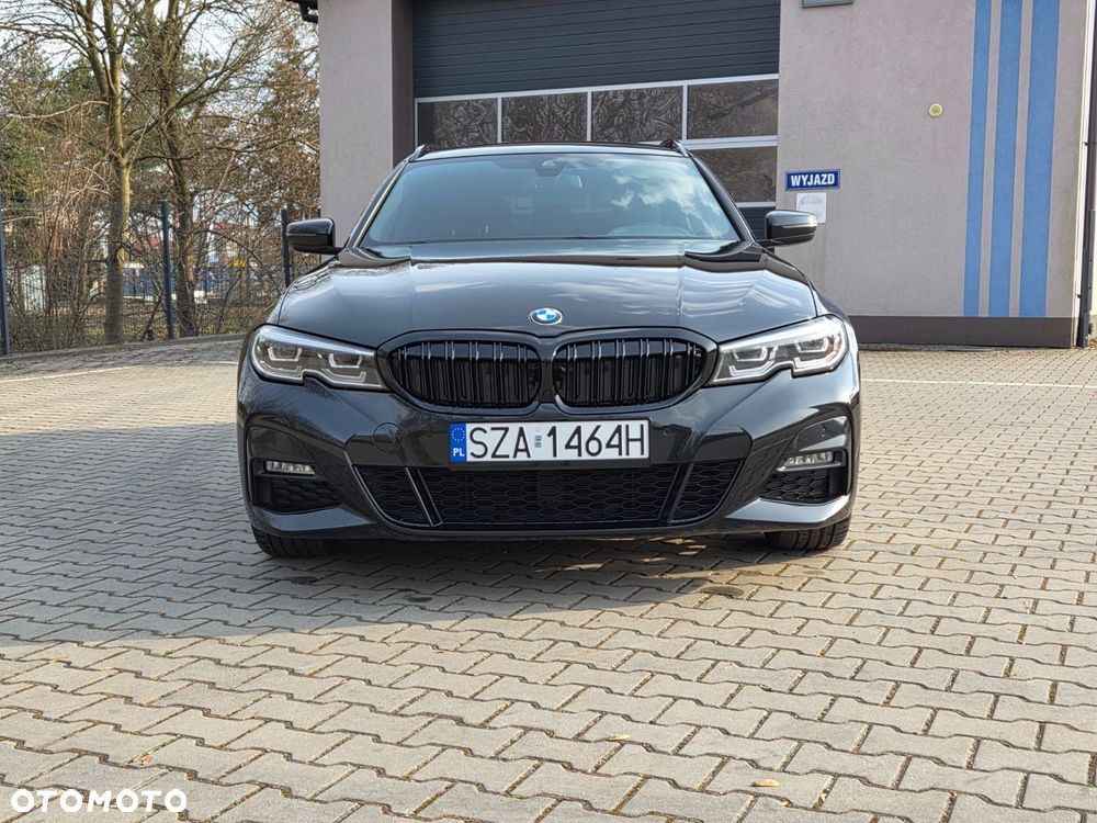 BMW Seria 3 320d xDrive Edition M Sport Shadow - 23