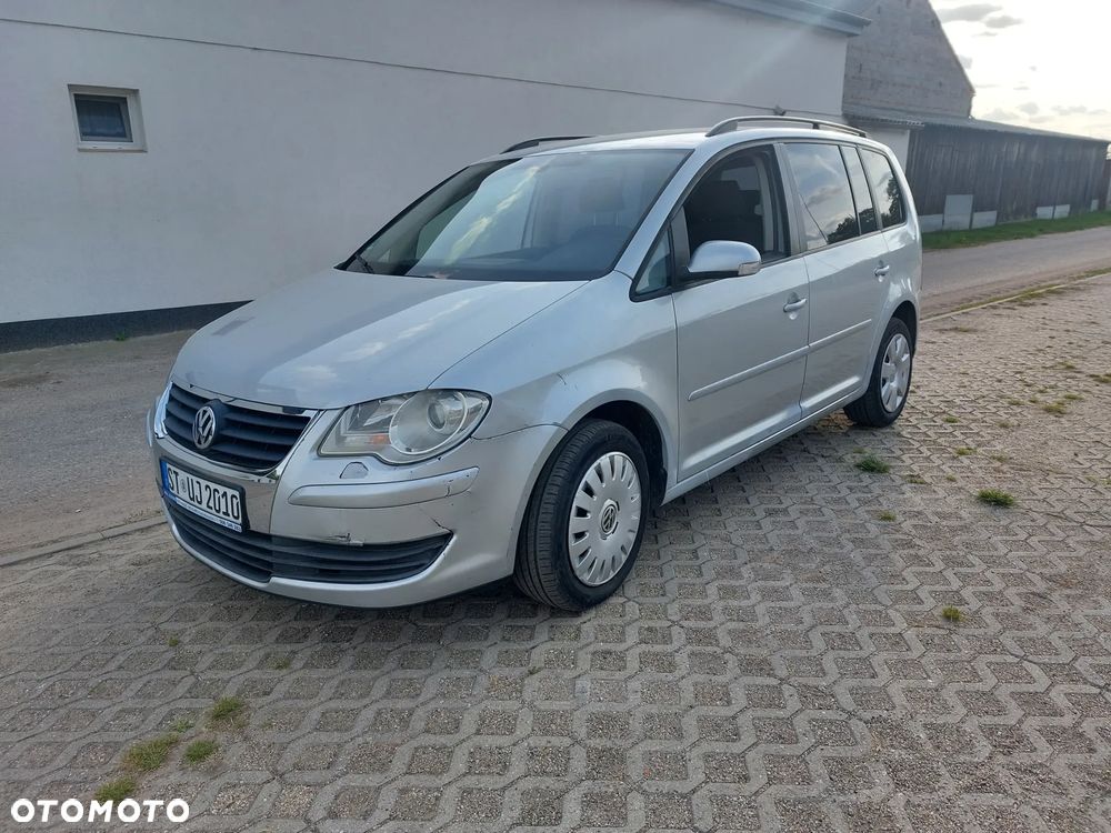 Volkswagen Touran - 14