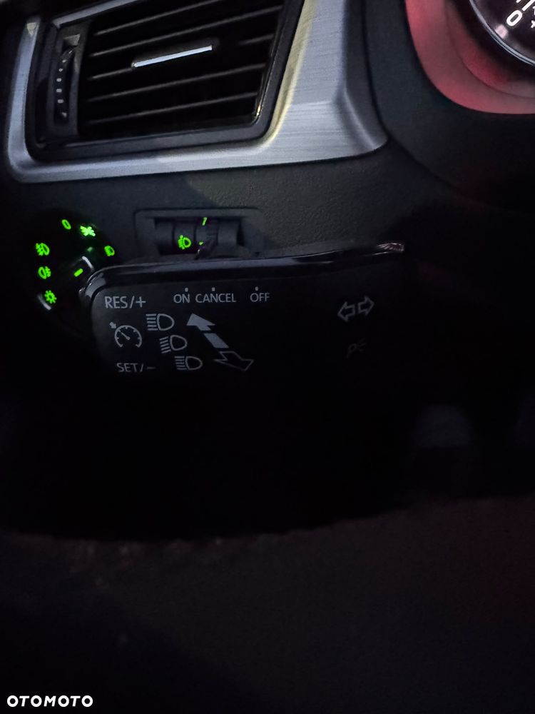 Skoda RAPID - 12