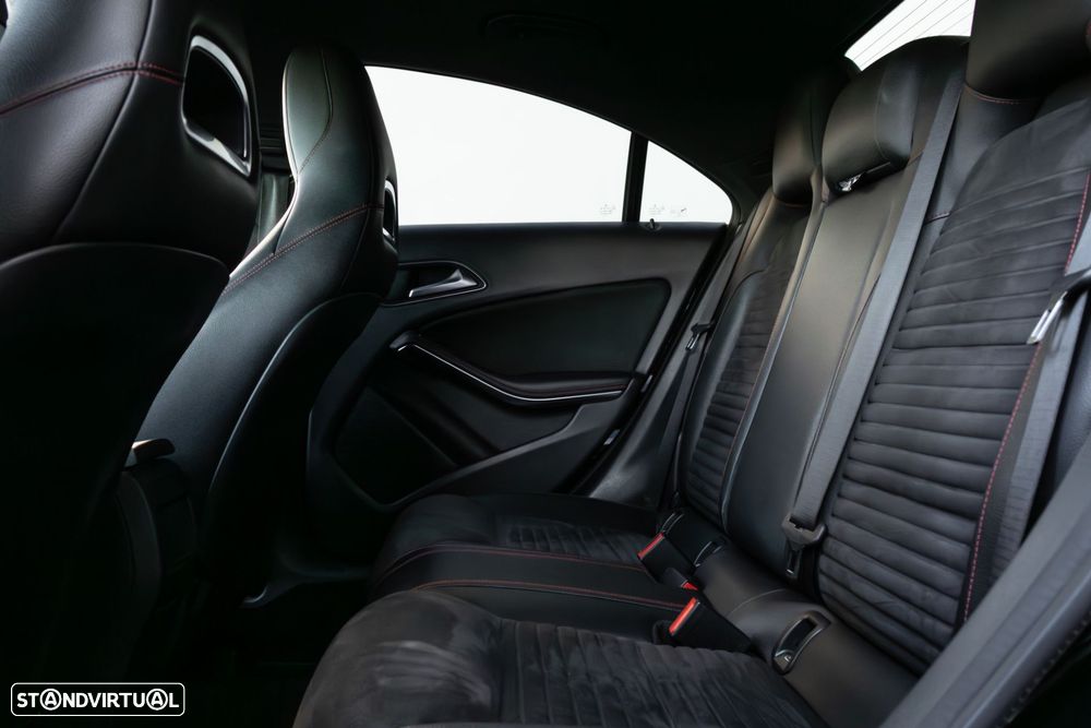 Mercedes-Benz CLA 180 d AMG Line - 30