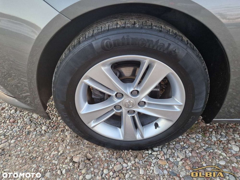 Opel Insignia - 15
