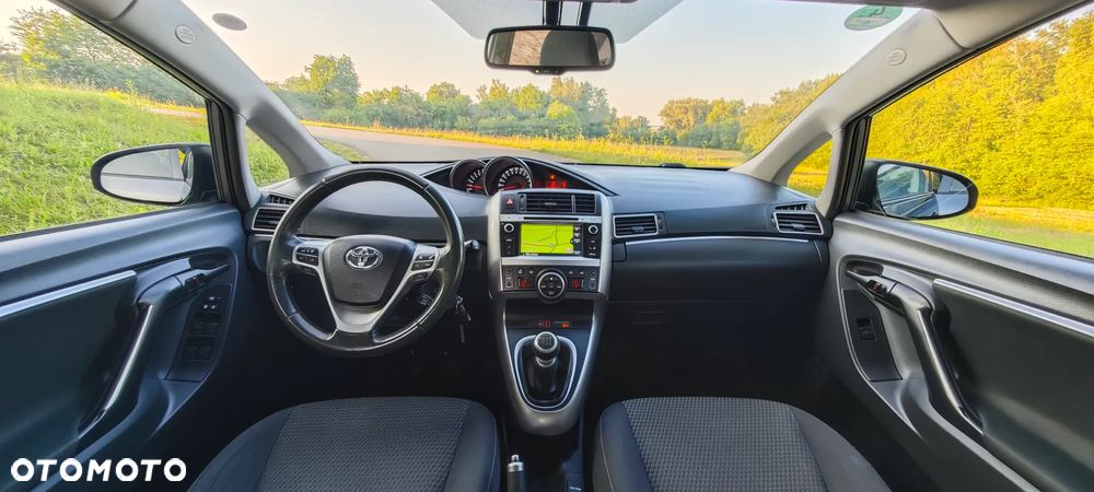 Toyota Verso 1.6 5-Sitzer Comfort - 8