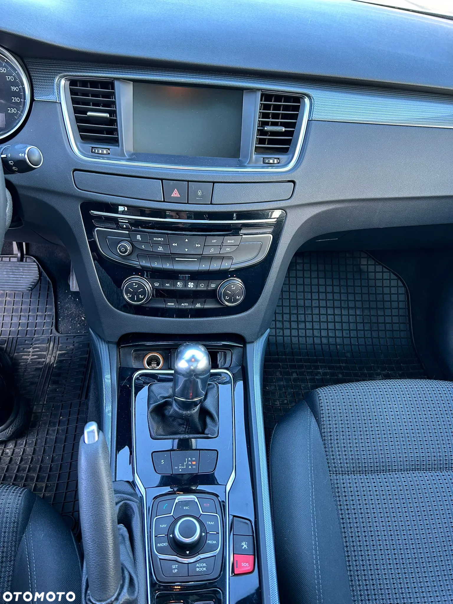 Peugeot 508 1.6 e-HDi Active S&S - 13