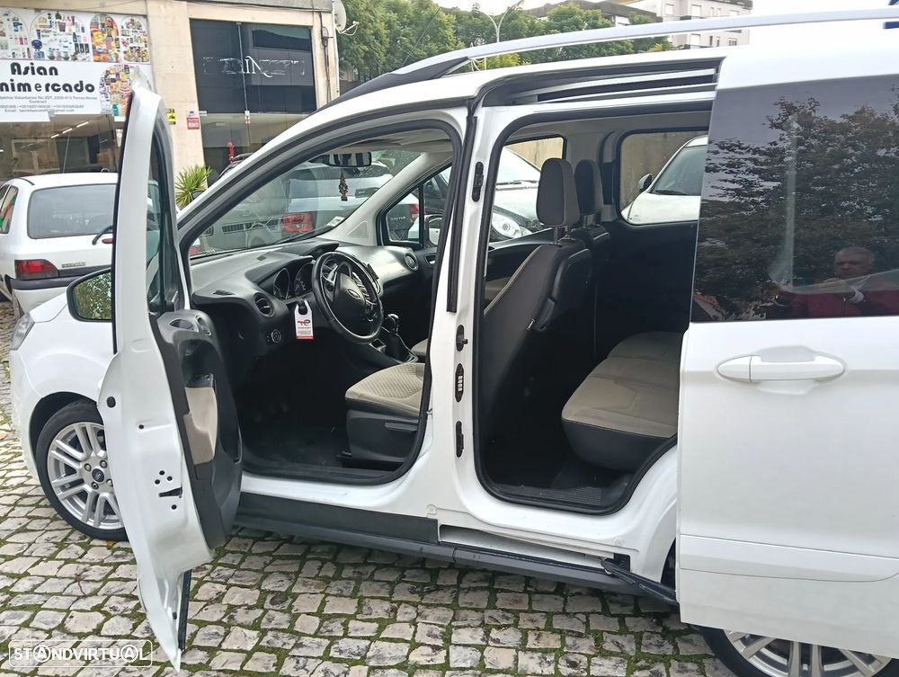 Ford Tourneo Courier 1.5 TDCi Titanium - 6