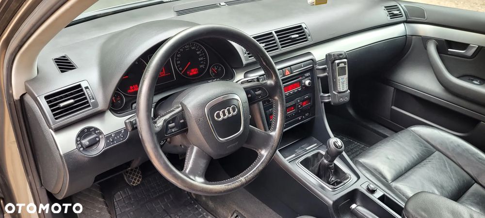 Audi A4 Avant 1.9 TDI - 13