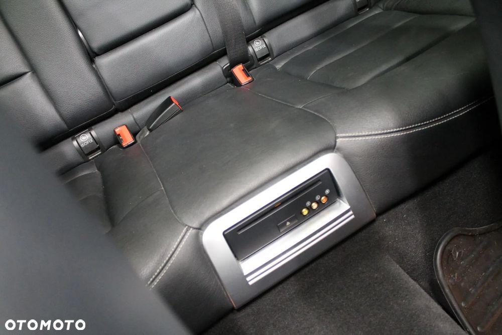 Mercedes-Benz Klasa E 300 T CDI DPF BlueEFFICIENCY 7G-TRONIC Avantgarde - 20