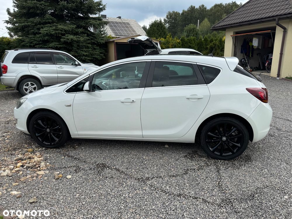 Opel Astra 1.4 T Essentia - 7