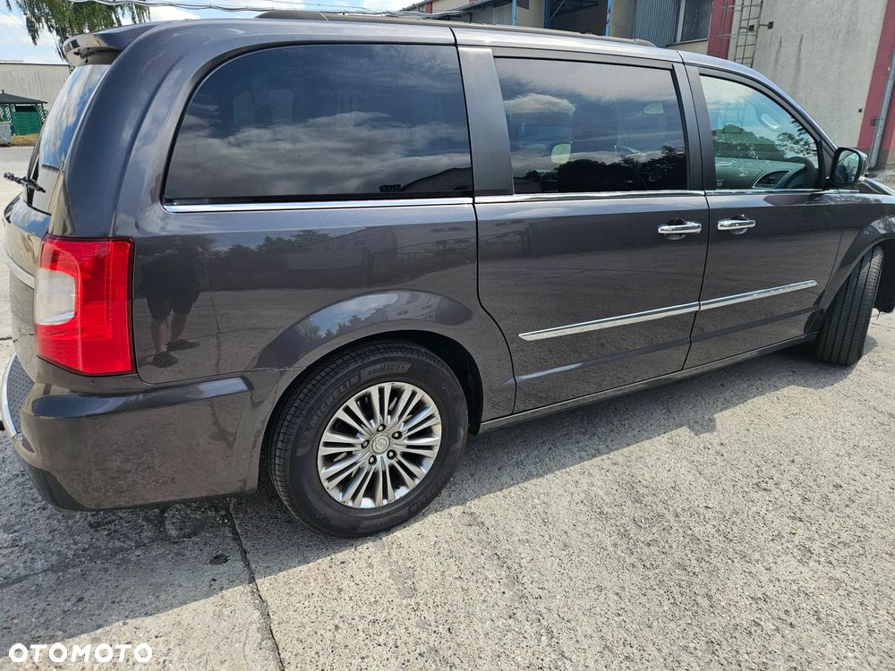 Chrysler Town & Country 3.6 Limited - 3