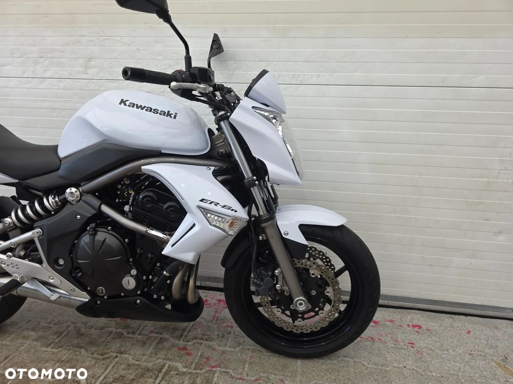 Kawasaki ER - 9
