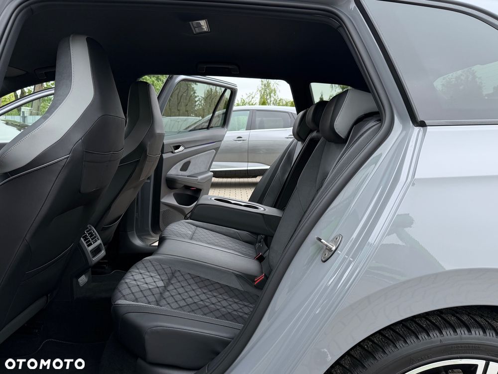 Volkswagen Golf 2.0 TDI SCR DSG R-Line - 34