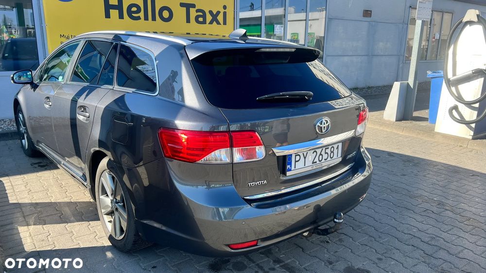 Toyota Avensis 1.8 Premium - 7