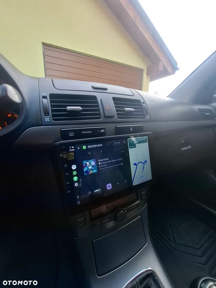 Toyota Avensis 2.2 D-4D Prestige - 12