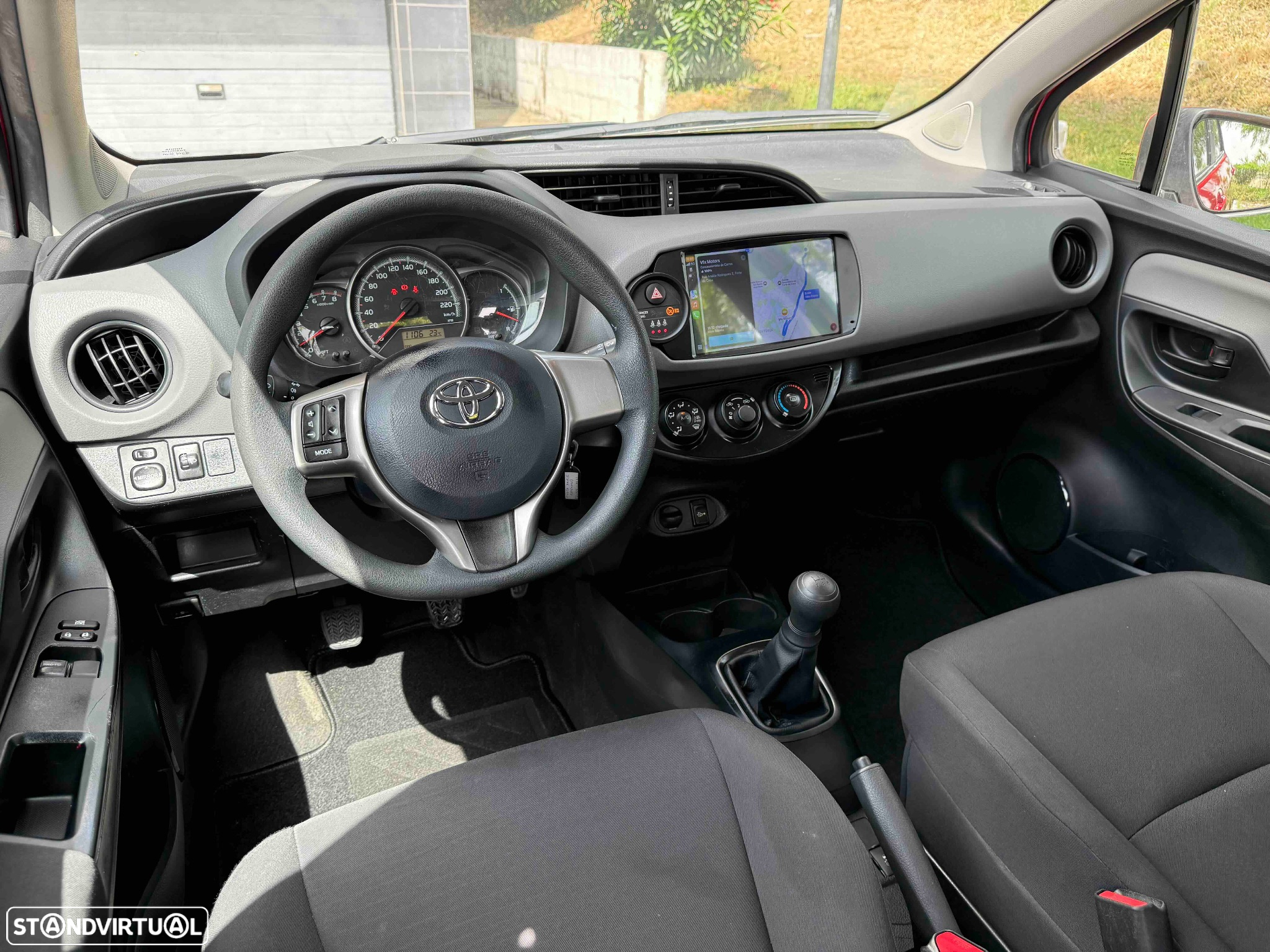 Toyota Yaris 1.0 VVT-i Exclusive - 8