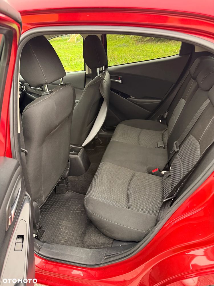 Mazda 2 - 16