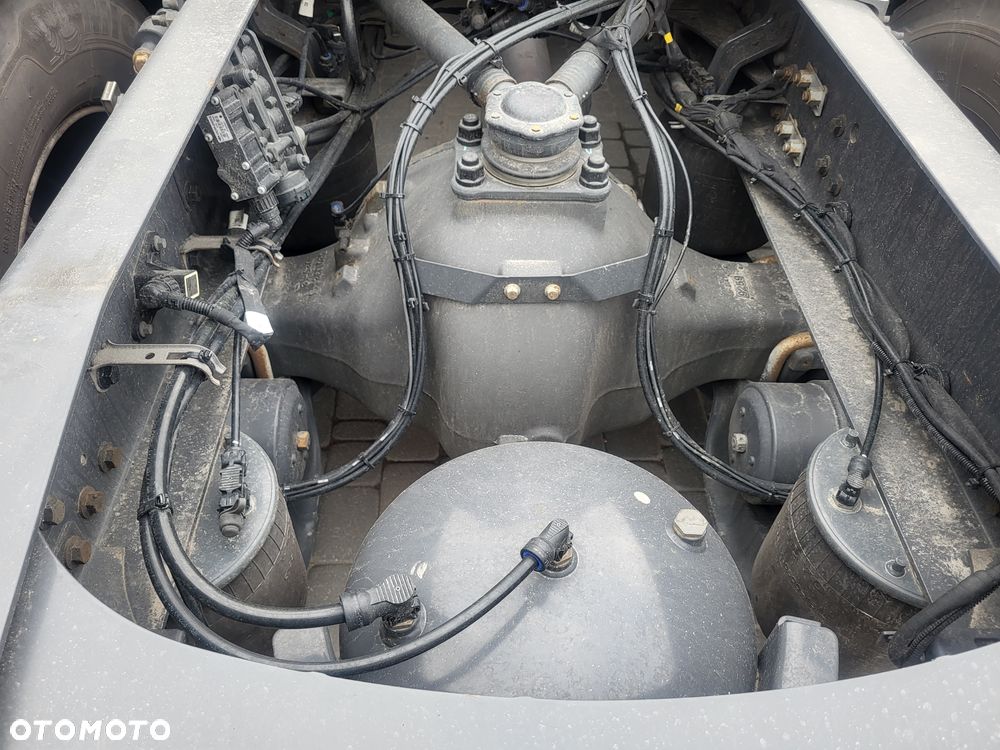 Volvo FH 460 / STANDARD / XXL / i SAVE / EURO 6/ GLOBETROTTER/ / AUTOMAT/SERVIS /2019/ KAMERA/ SKÓRY/ XENON /PERFEKCYJNY STAN / ZABUDOWY  MIĘDZYOSIOWE/ - 17