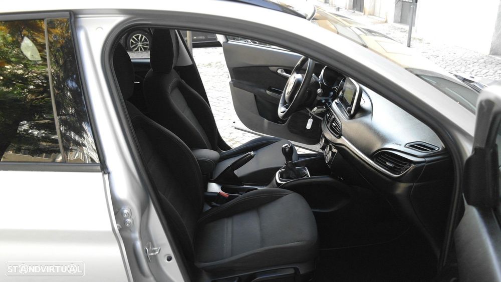 Fiat Tipo Station Wagon 1.3 M-Jet Easy - 27