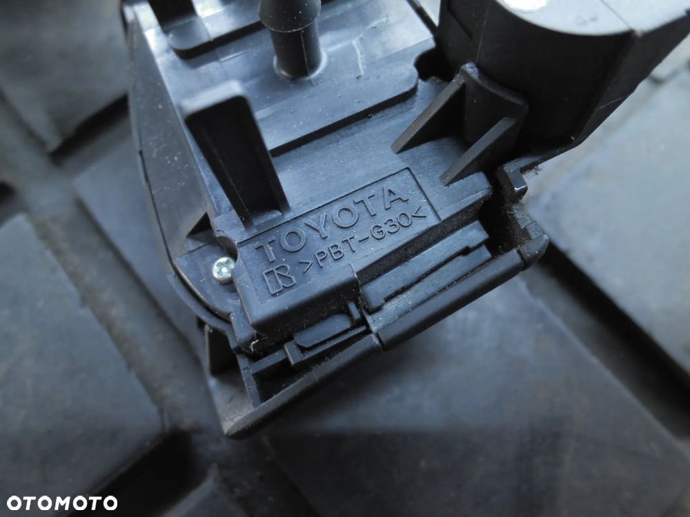PRZEŁĄCZNIK KIEROWNICY TOYOTA COROLLA VERSO - 4