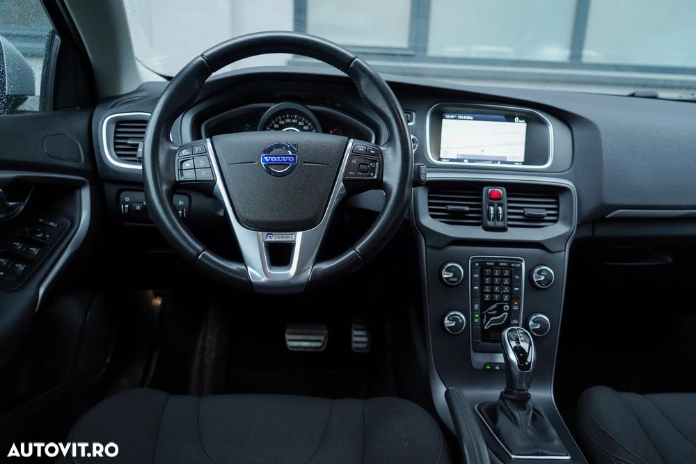 Volvo V40 D2 Aut. Summum - 12