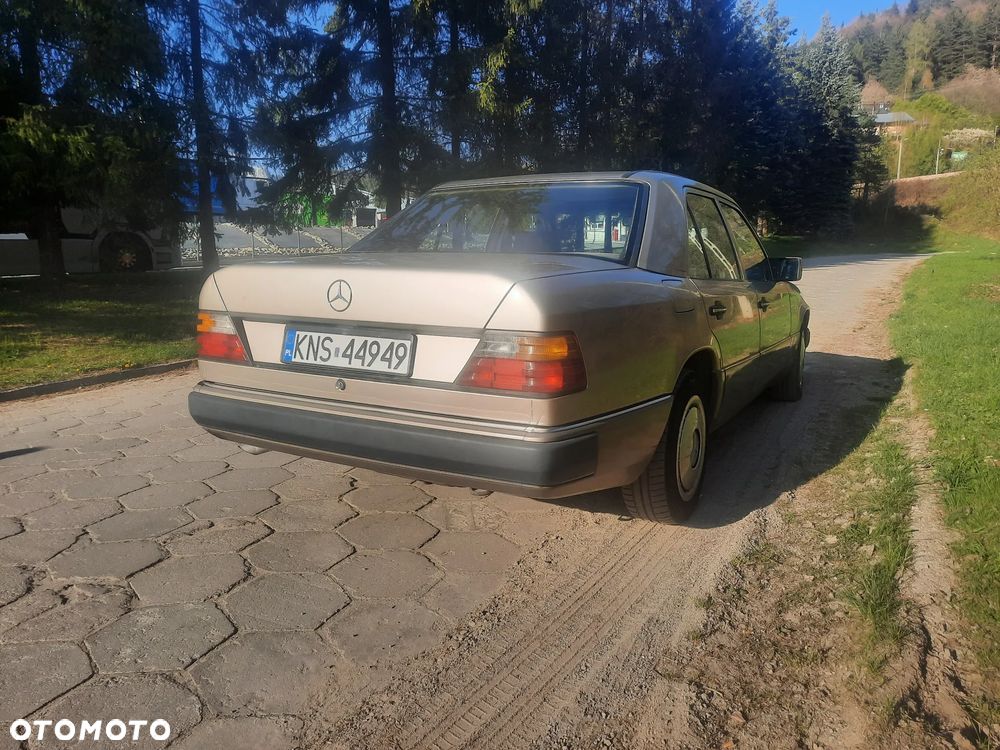Mercedes-Benz W124 (1984-1993) - 3