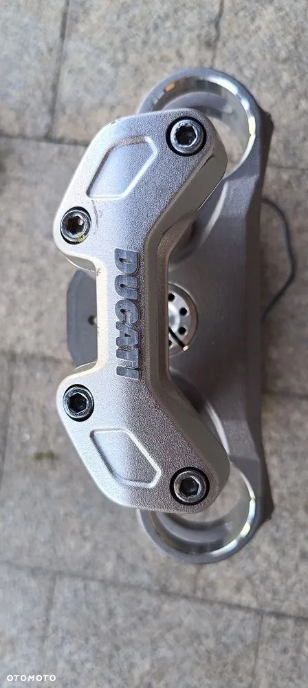 DUCATI MULTISTRADA 1200 1260 KOŁO FELGA TARCZE PÓŁKA DOLNA OŚ LAGI - 14
