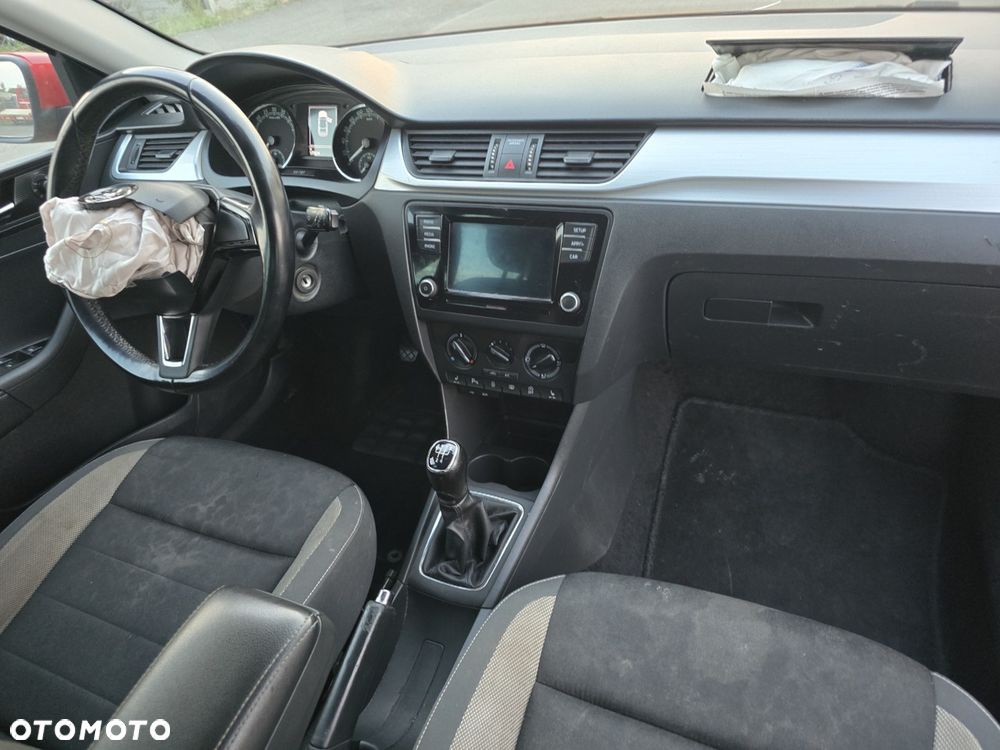 Skoda RAPID 1.6 TDI DPF Ambition - 20