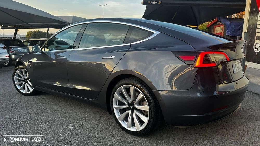 Tesla Model 3 Standard Range Plus RWD - 4