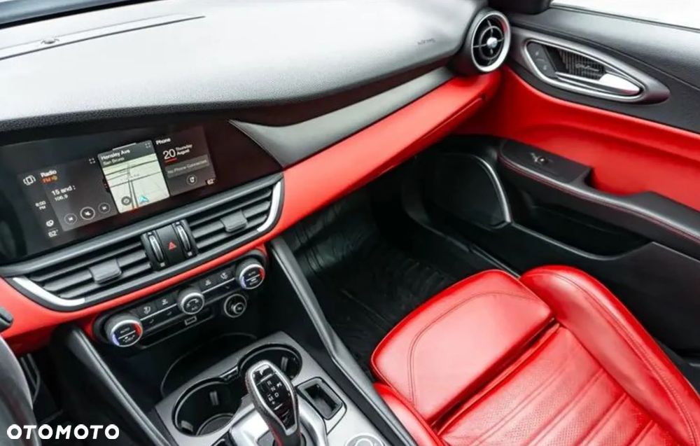 Alfa Romeo Giulia - 13
