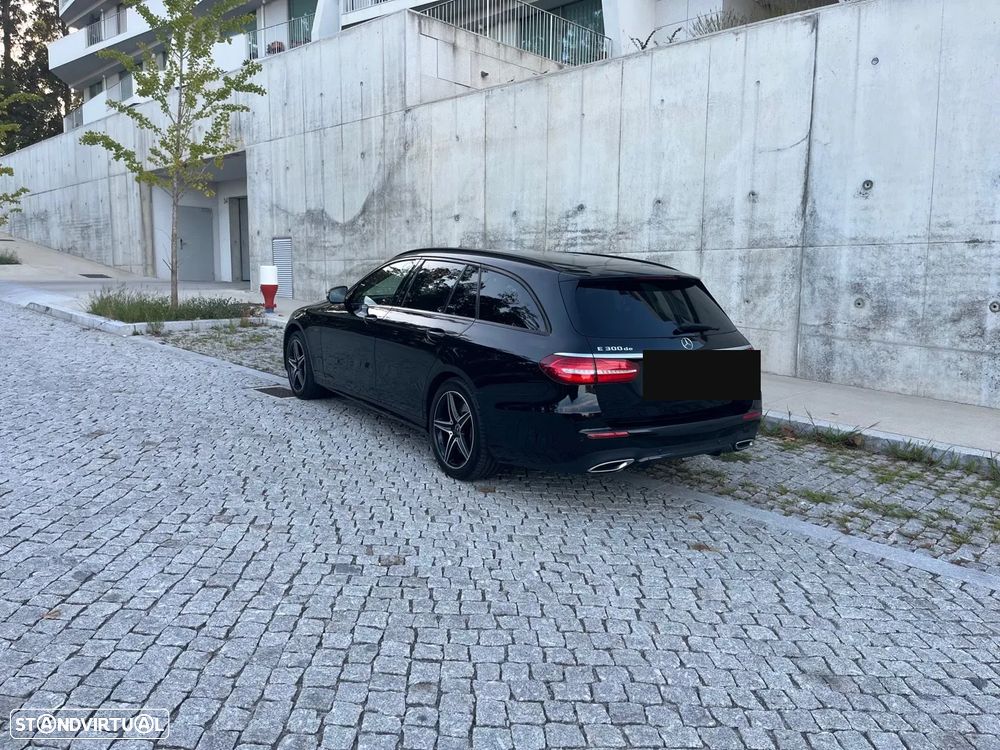 Mercedes-Benz E 300 - 4