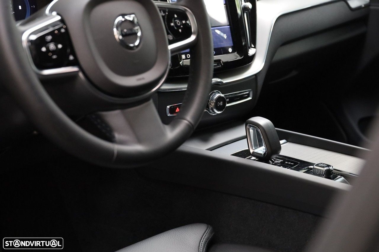 Volvo XC 60 2.0 B4 Plus Bright - 13