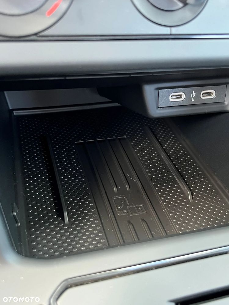 Volkswagen Taigo 1.0 TSI Pure DSG - 12