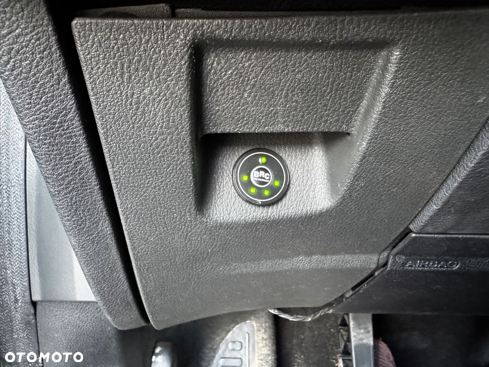 Ford Mondeo 1.6 Gold X - 25