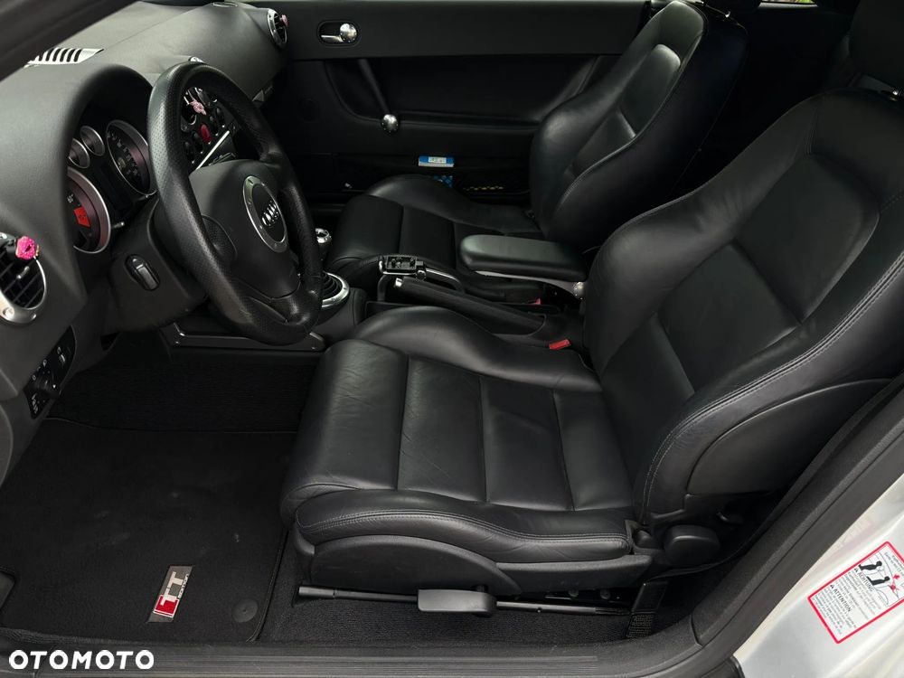 Audi TT Coupé - 21