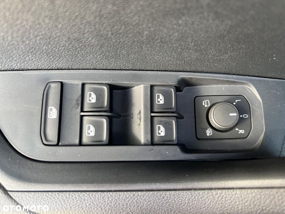 Skoda Karoq 1.5 TSI ACT Sportline DSG - 14