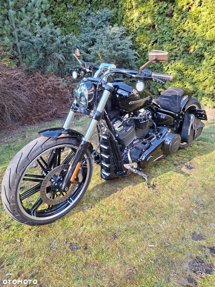 Harley-Davidson FXSB Breakout - 2