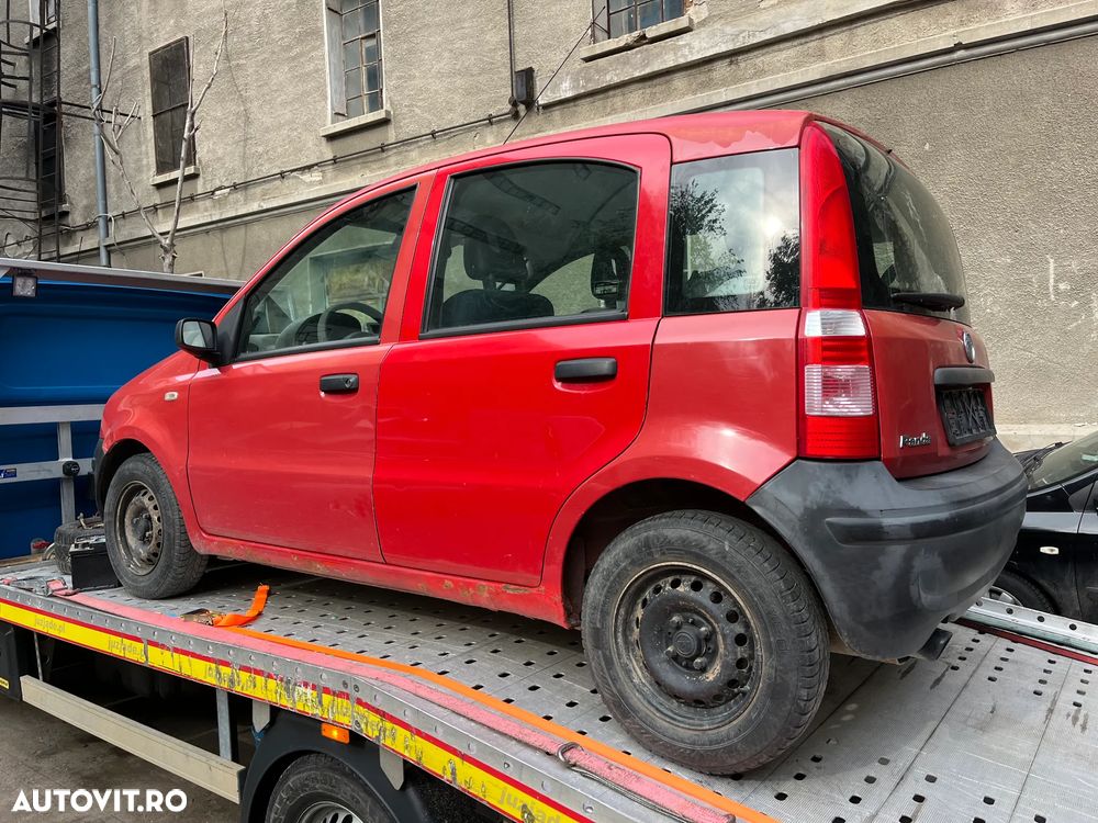 Dezmembrez Fiat Panda 2005 rosu benzina - 3