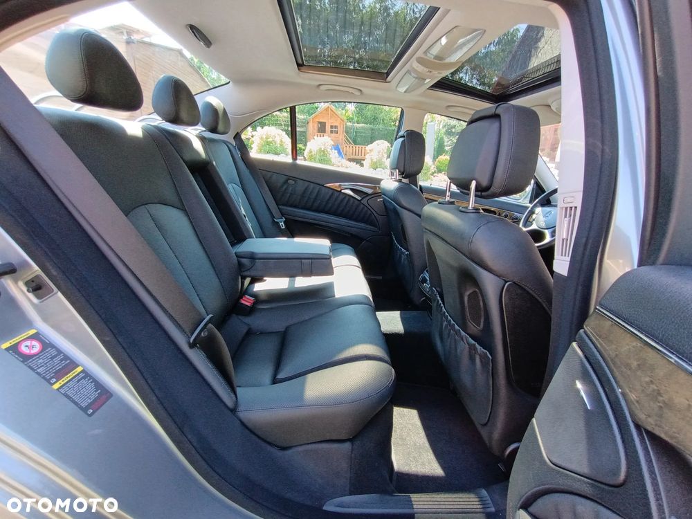 Mercedes-Benz Klasa E 300 BLUETEC Avantgarde - 35