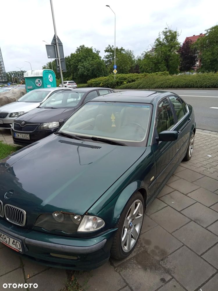 BMW Seria 3 328i - 3