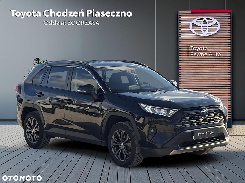 Toyota RAV4 - 8