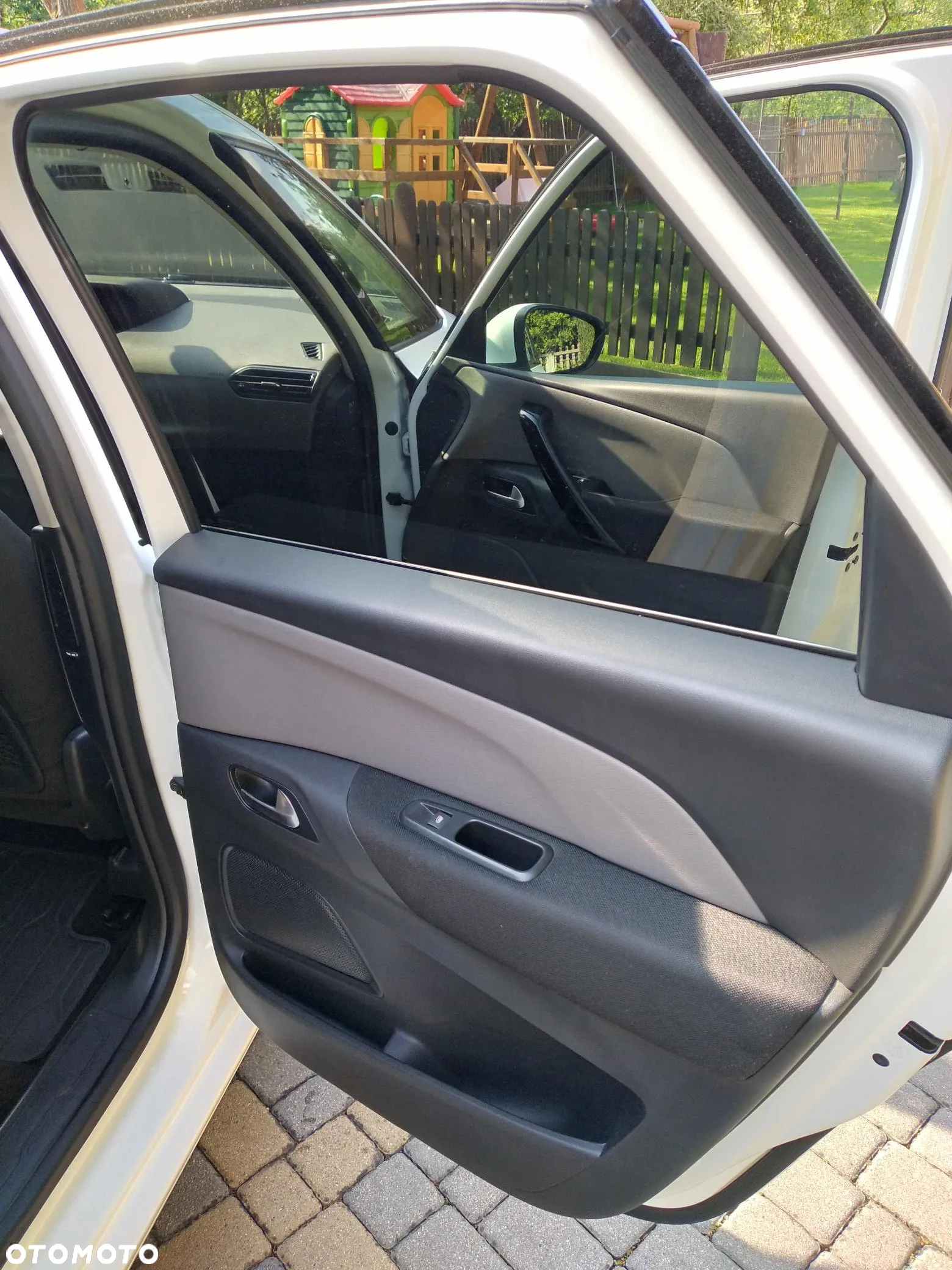 Citroën C4 Picasso 1.6 BlueHDi MoreLife S&S - 20