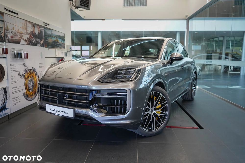 Porsche Cayenne Turbo E-Hybrid PHEV - 7