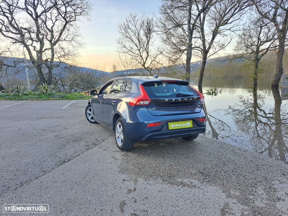 Volvo V40 D2 Kinetic - 28