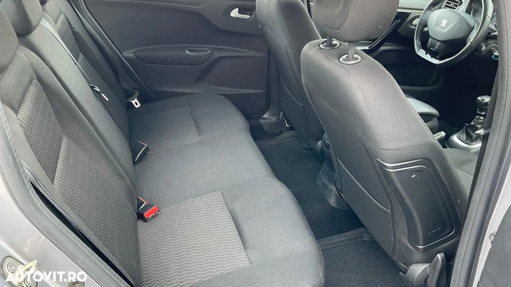 Peugeot 301 1.5 BlueHDI FAP Allure - 22