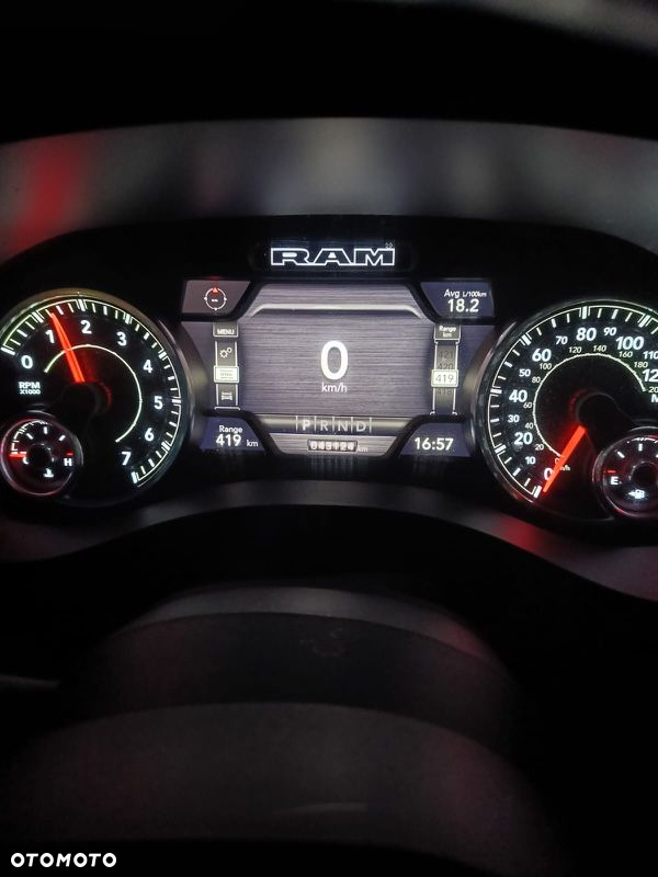 Dodge RAM 1500 5.7 4x4 - 15