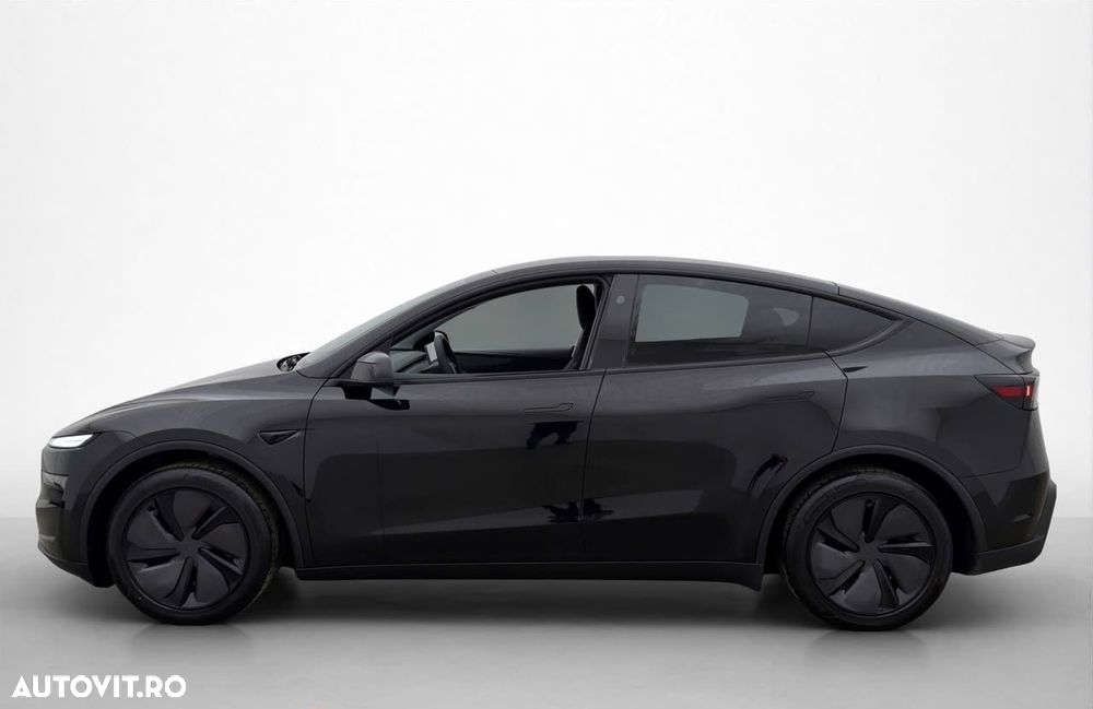 Tesla Model Y Long Range Dual Motor AWD - 6
