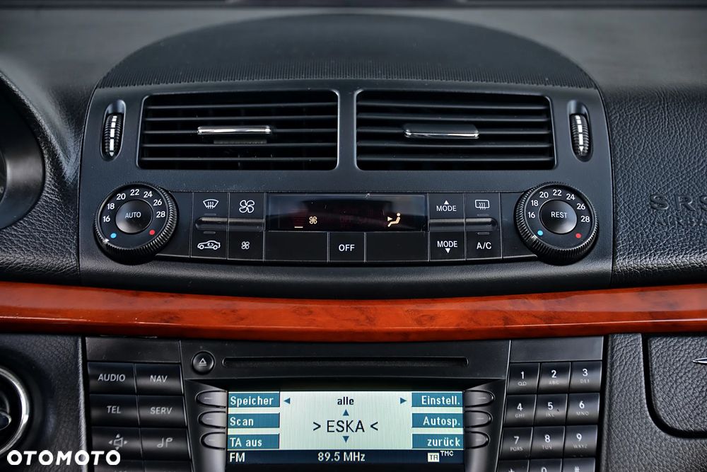 Mercedes-Benz Klasa E - 37