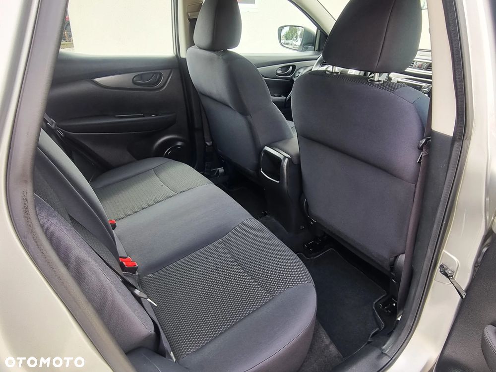 Nissan Qashqai 1.2 DIG-T Acenta EU6 - 13