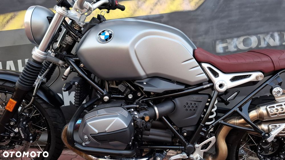 BMW R - 12