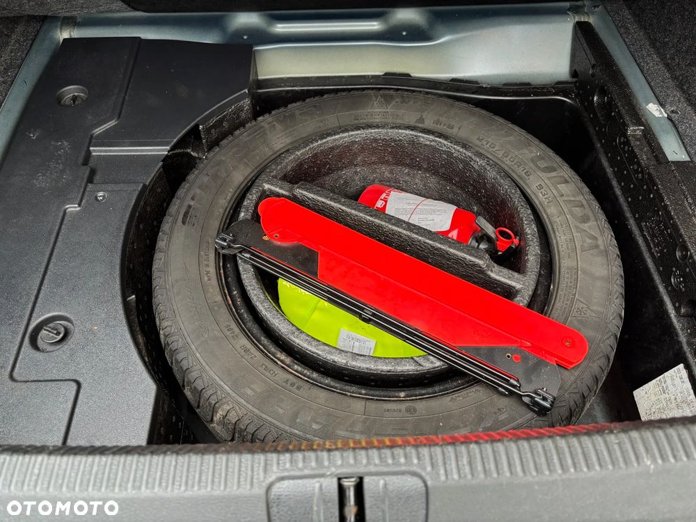 Volkswagen Passat 2.0 TDI Comfortline - 12