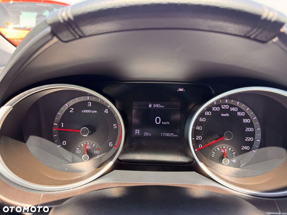 Kia Ceed - 13